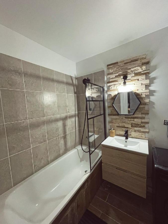 Superbe Appartement Avec Boxe Proche De Paris 塞纳河畔皮埃尔菲特 外观 照片