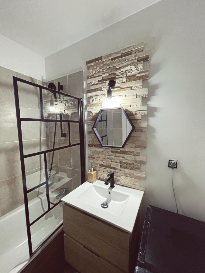 Superbe Appartement Avec Boxe Proche De Paris 塞纳河畔皮埃尔菲特 外观 照片